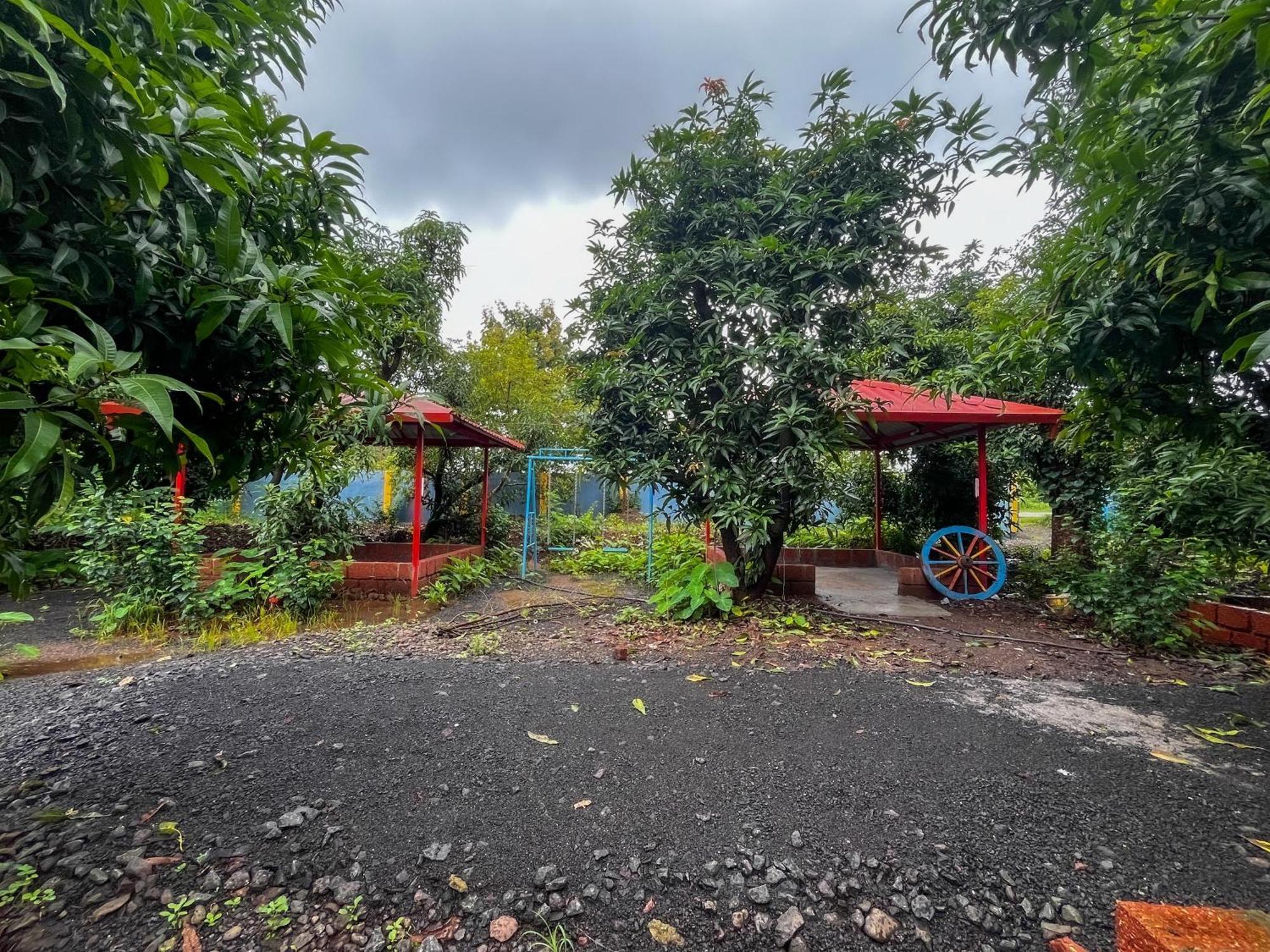 Karjat In Resort Dış mekan fotoğraf